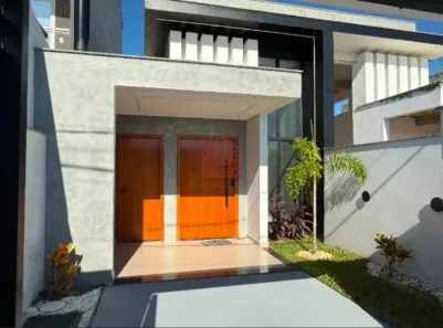 Casa com 2 Quartos à venda, 82m² no Lagoa, Macaé