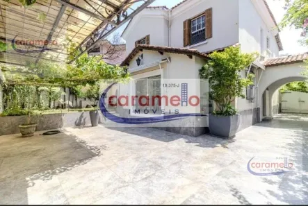 Sobrado com 3 Quartos à venda, 300m² no Pacaembu, São Paulo