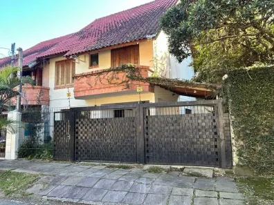 Casa com 3 Quartos à venda, 155m² no Guarujá, Porto Alegre