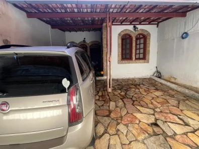 Casa com 3 Quartos à venda, 150m² no Santa Mônica, Belo Horizonte