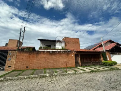 Sobrado com 3 Quartos à venda, 462m² no Jardim Santa Maria, Jacareí