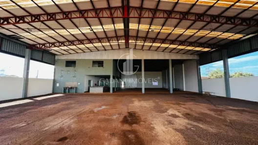 Galpão/Depósito/Armazém com 4 Quartos para alugar, 1500m² no Loteamento Alto da Glória, Sinop