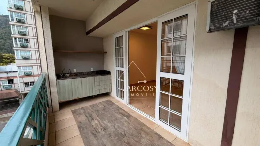 Apartamento com 4 Quartos para alugar, 150m² no Itaipava, Petrópolis