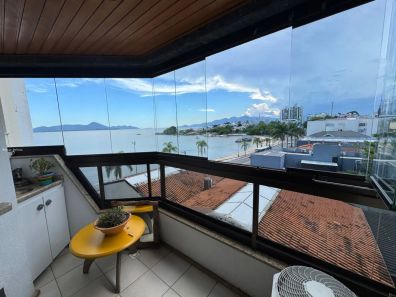 Apartamento com 3 Quartos à venda, 102m² no Coqueiros, Florianópolis