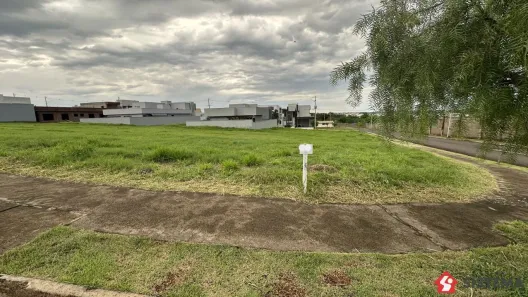 Lote/Terreno à venda, 479m² no Parque Residencial Mart Ville, Presidente Prudente