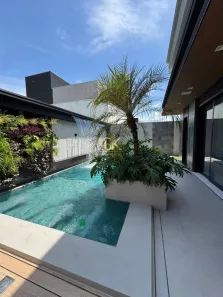 Casa de Condomínio com 3 Quartos à venda, 236m² no Petrópolis, Várzea Grande