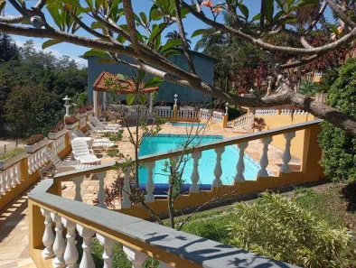 Casa de Condomínio com 2 Quartos para venda ou aluguel, 90m² no Placidolândia, Serra Negra