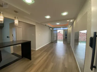 Apartamento com 2 Quartos para alugar, 75m² no Praia Comprida, São José