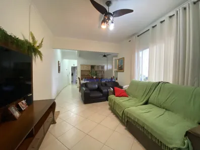 Apartamento com 2 Quartos para alugar, 120m² no José Menino, Santos