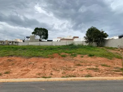Lote/Terreno à venda, 384m² no Wanel Ville, Sorocaba
