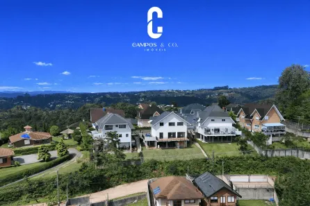 Casa de Condomínio com 3 Quartos à venda, 226m² no Vila Inglesa, Campos do Jordão