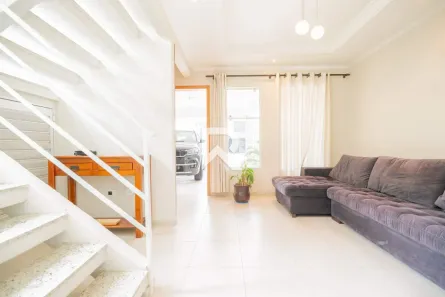 Casa com 4 Quartos para alugar, 250m² no Uberaba, Curitiba