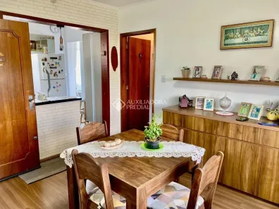 Apartamento com 2 Quartos à venda, 54m² no Vila Ipiranga, Porto Alegre