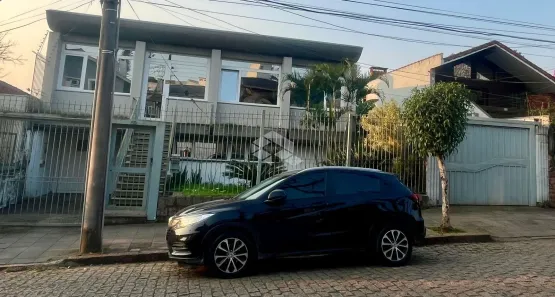 Casa com 3 Quartos à venda, 290m² no Três Figueiras, Porto Alegre