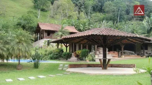 Fazenda/Sítio com 6 Quartos à venda, 1100m² no Progresso, Blumenau