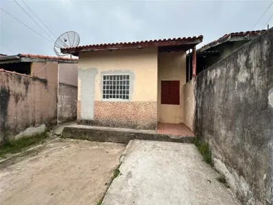 Casa com 3 Quartos para alugar, 71m² no Residencial Pasin, Pindamonhangaba