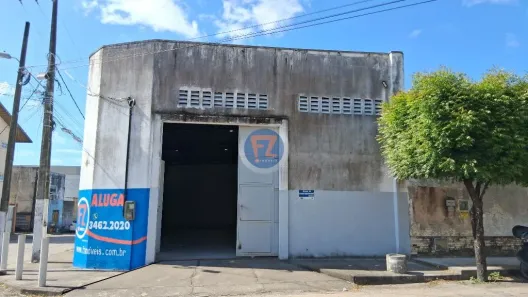 Galpão/Depósito/Armazém para alugar, 250m² no Parque Dois Irmãos, Fortaleza