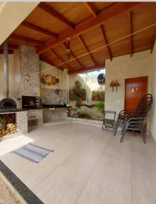 Sobrado com 3 Quartos à venda, 169m² no Conjunto Habitacional Doutor Walter Antônio de Pádua Becker, Sertãozinho