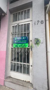 Casa com 2 Quartos para alugar, 60m² no Jardim Santa Maria, Jacareí