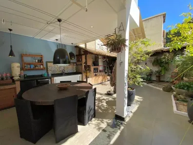 Casa com 3 Quartos à venda, 118m² no Santa Amélia, Belo Horizonte
