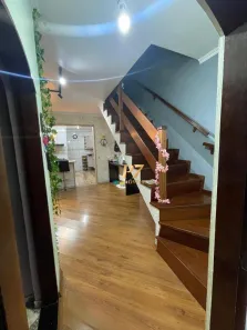 Sobrado com 4 Quartos à venda, 215m² no Jardim Las Vegas, Santo André