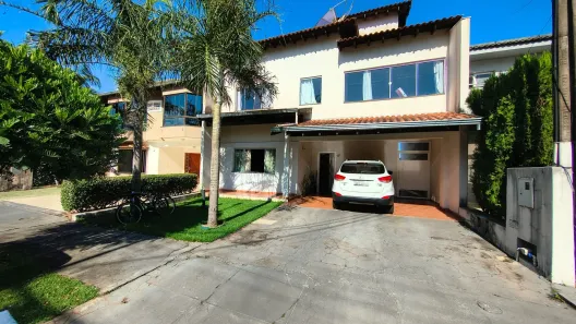 Casa com 4 Quartos à venda, 240m² no Aeroporto, Londrina