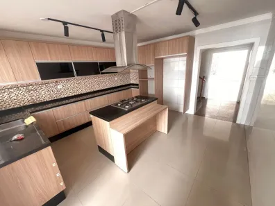 Sobrado com 2 Quartos para alugar, 190m² no Jardim Bonfiglioli, São Paulo