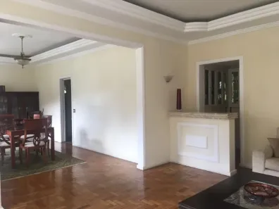 Casa com 6 Quartos à venda, 750m² no Quarteirão Ingelheim, Petrópolis