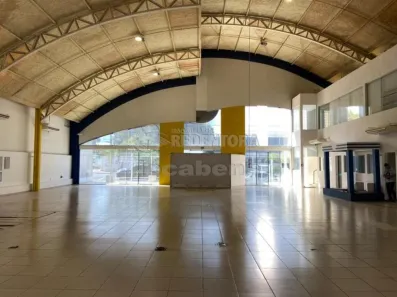Imóvel Comercial com 7 Quartos para alugar, 850m² no Vila Maceno, São José do Rio Preto
