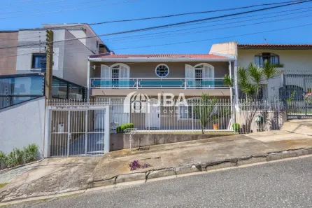 Casa com 3 Quartos à venda, 216m² no Guabirotuba, Curitiba