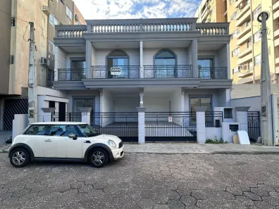 Casa com 3 Quartos à venda, 170m² no Centro, Itajaí