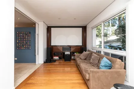 Sobrado com 4 Quartos para alugar, 350m² no Alto de Pinheiros, São Paulo