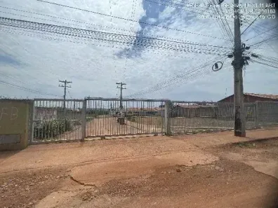 Casa com 2 Quartos à venda, 298m² no Fazenda Capoeirinha, Santo Antônio do Descoberto