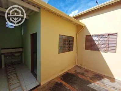 Casa com 2 Quartos para alugar, 113m² no Baroni, Barretos