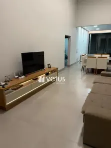 Casa com 3 Quartos para alugar, 170m² no Grand Ville, Uberlândia