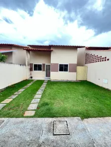 Casa de Condomínio com 2 Quartos à venda, 70m² no Sítios Vale das Brisas, Senador Canedo