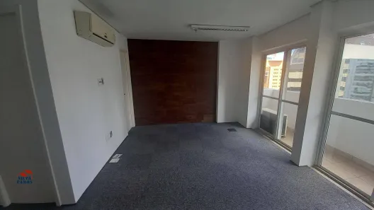 Sala Comercial para alugar, 32m² no Vila Olímpia, São Paulo
