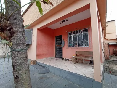 Casa com 3 Quartos à venda, 150m² no Mutondo, São Gonçalo