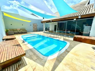 Sobrado com 4 Quartos à venda, 290m² no Pontal de Santa Marina, Caraguatatuba