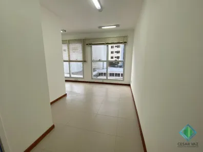 Sala Comercial à venda, 32m² no Centro, Florianópolis
