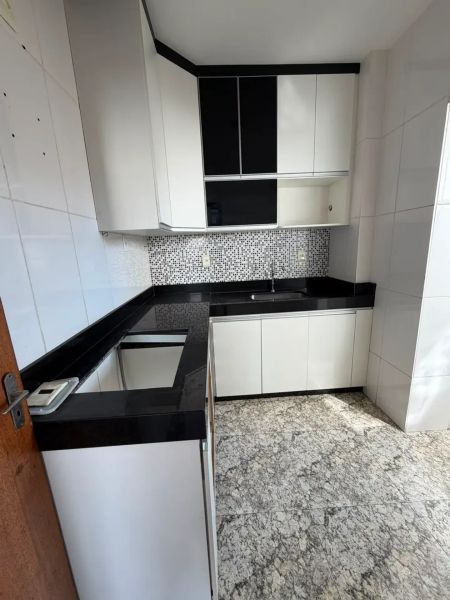 Apartamento com 3 quartos — Heliópolis, Belo Horizonte