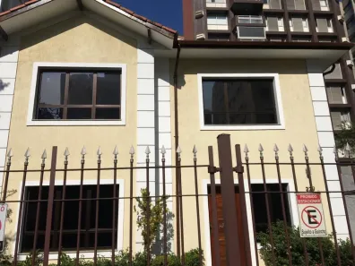 Sobrado com 3 Quartos para alugar, 202m² no Perdizes, São Paulo