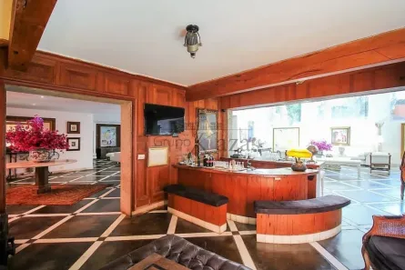 Casa com 4 Quartos à venda, 1200m² no Jardim Leonor, São Paulo