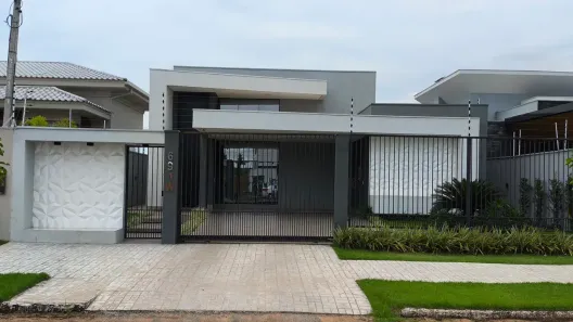 Casa com 4 Quartos à venda, 235m² no Parque dos Ingás, Nova Mutum