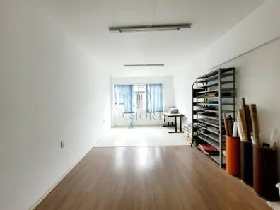 Sala Comercial à venda, 43m² no Centro Histórico, Porto Alegre