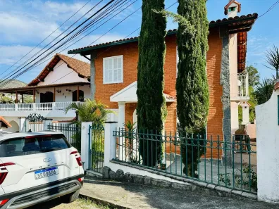 Casa com 4 Quartos à venda, 340m² no Centro, Petrópolis
