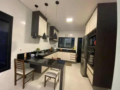 Casa de Condomínio com 3 Quartos à venda, 220m² no Residencial Lagos D'Icaraí, Salto