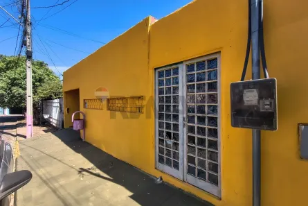 Casa com 2 Quartos à venda, 200m² no Centro, Rondonópolis