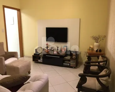 Casa com 2 Quartos à venda, 135m² no Vila Scarpelli, Santo André