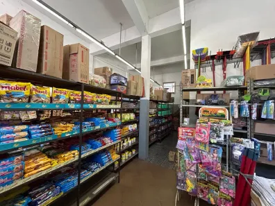 Prédio Comercial à venda, 200m² no Três Barras, Contagem